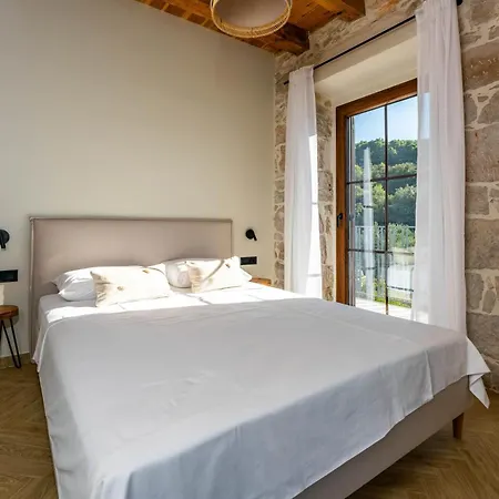 Seafront Villa Draga With Heated Infinity Pool Mali Iz Exterior photo
