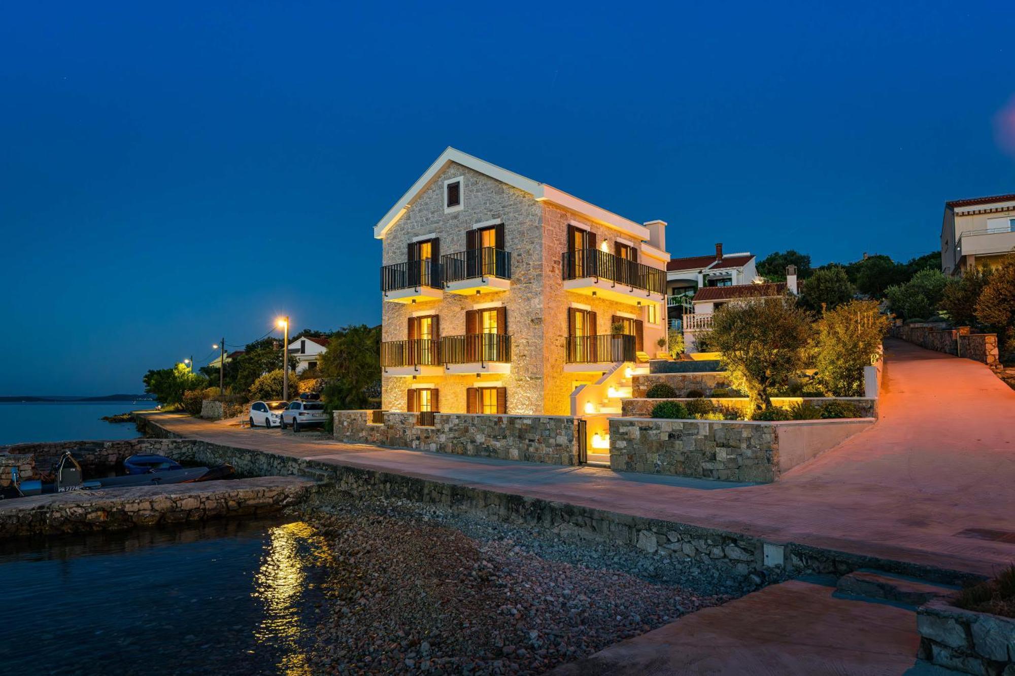 Villa Seafront Draga With Heated Infinity Pool