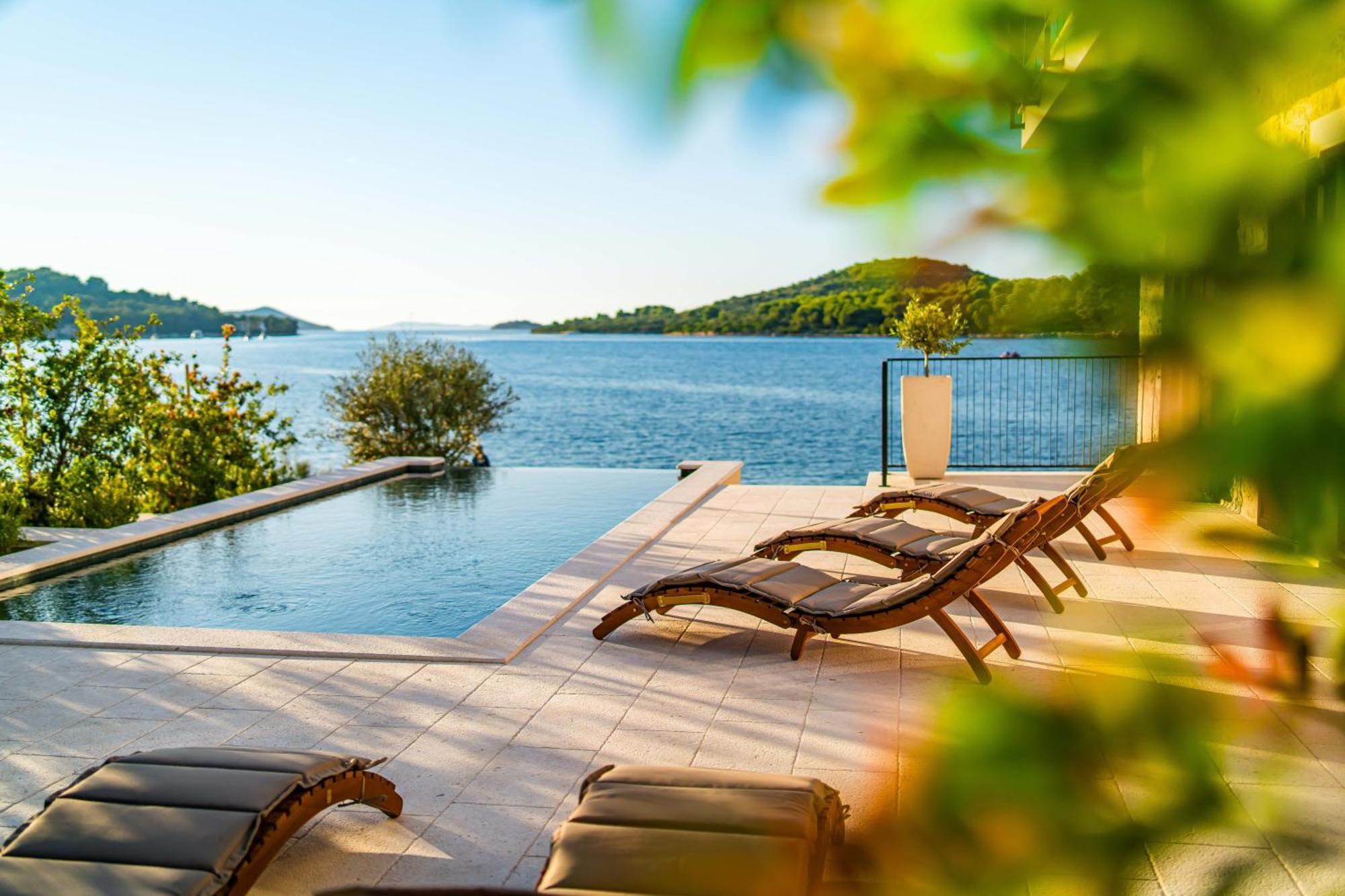 Villa Seafront Draga With Heated Infinity Pool