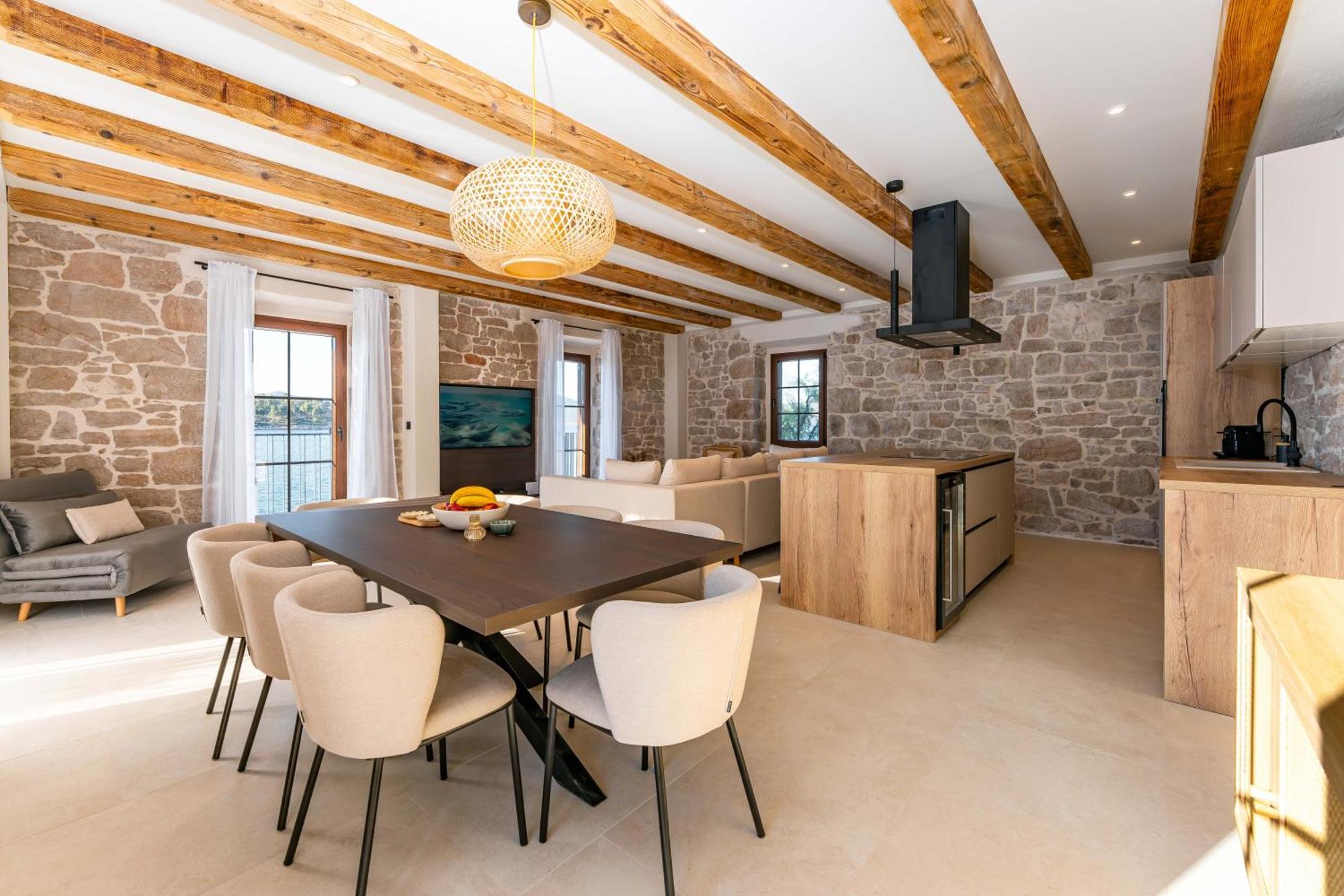 Seafront Draga With Heated Infinity Pool Villa *