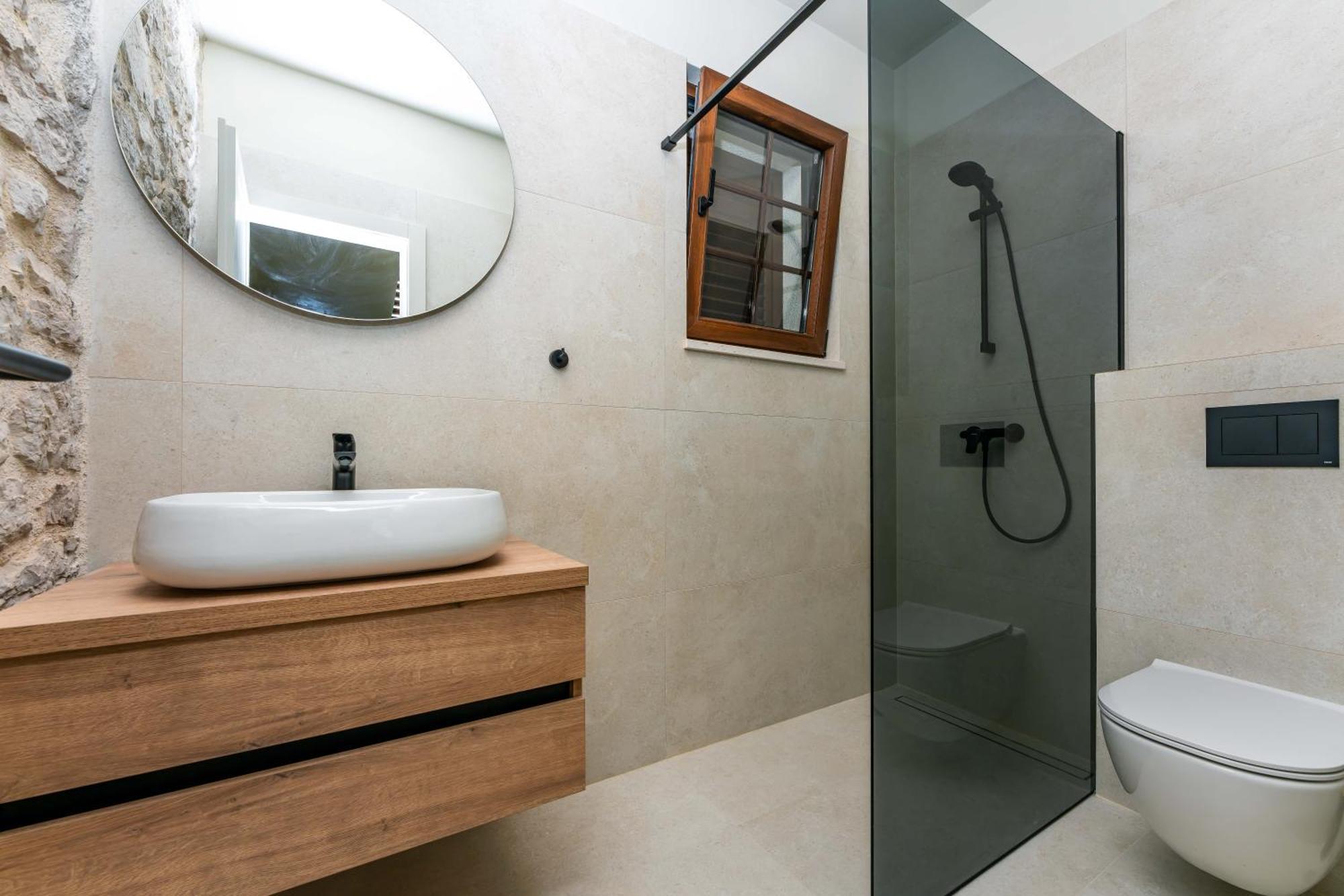 Seafront Draga With Heated Infinity Pool *