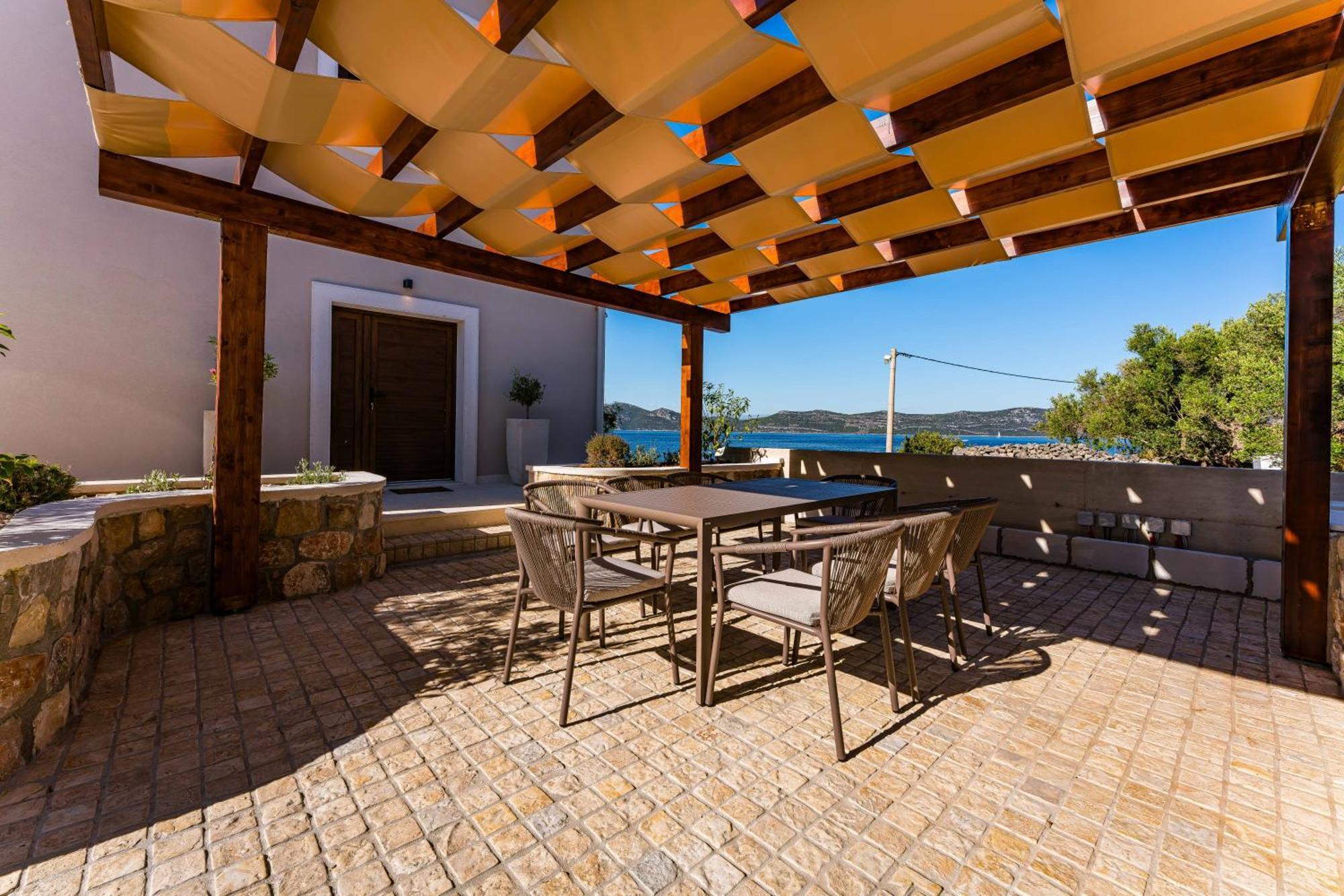 Seafront Draga With Heated Infinity Pool Villa Mali Iz
