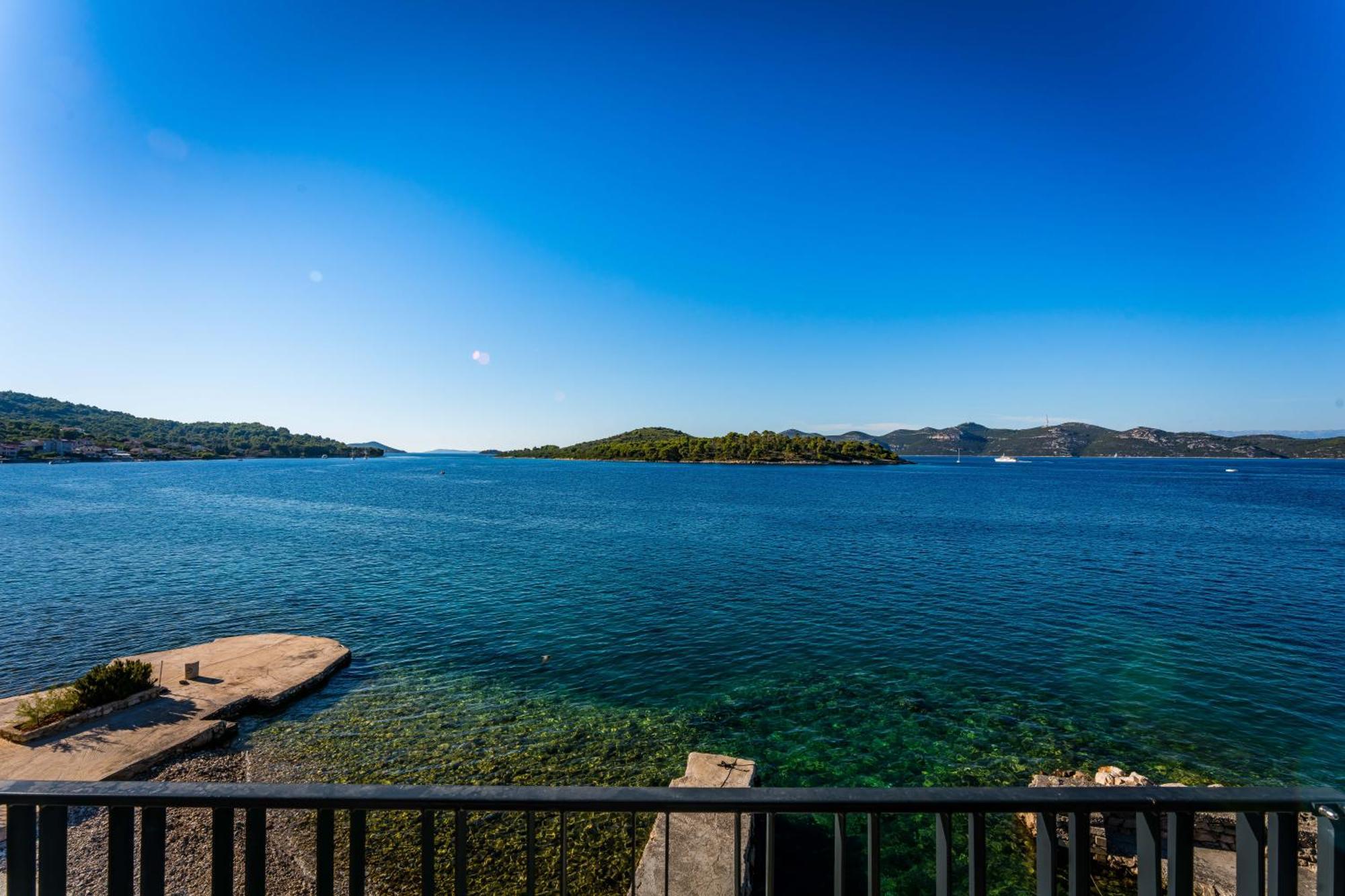 Villa Seafront Draga With Heated Infinity Pool